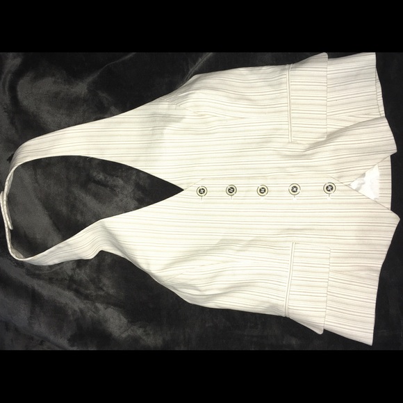 White & tan striped vest 🆕 - Picture 1 of 5
